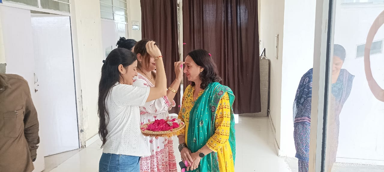 लॉर्ड कृष्णा शिक्षण महाविद्यालय में ‘शिक्षक दिवस’ का आयोजन